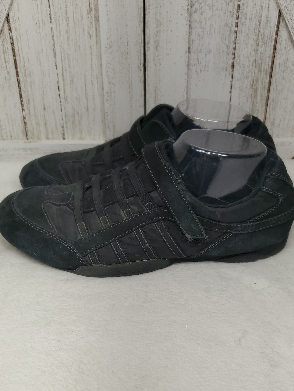 Preditions Suede Velcro Black Sneakers Womens 9.5